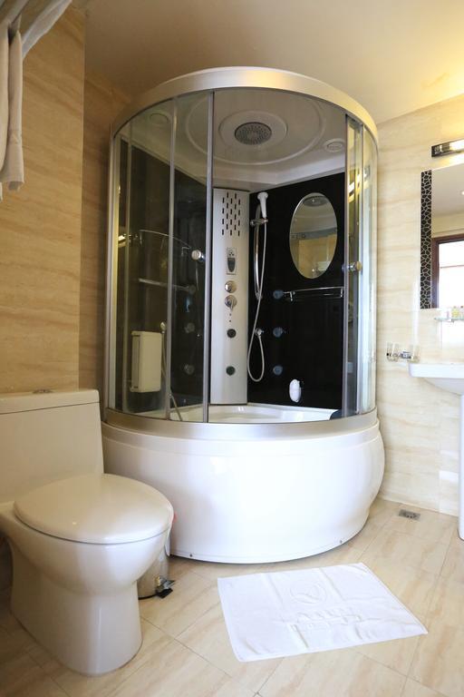 Hanoi Legacy Hotel - Hoan Kiem Экстерьер фото