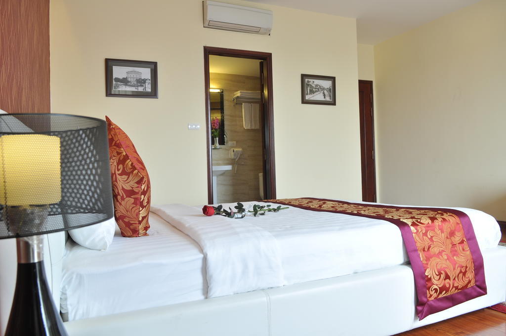 Hanoi Legacy Hotel - Hoan Kiem Экстерьер фото