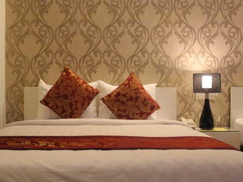 Hanoi Legacy Hotel - Hoan Kiem Экстерьер фото